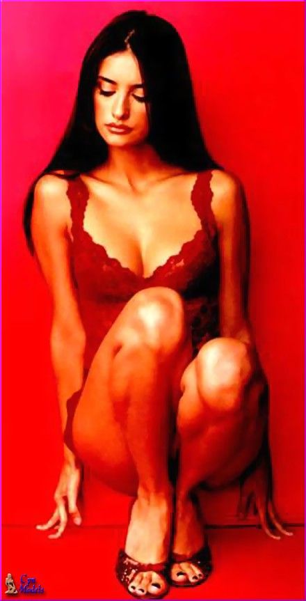 Penelope Cruz   << Back