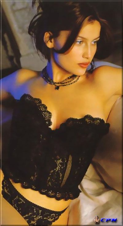 Laetitia Casta - << Retour - Back